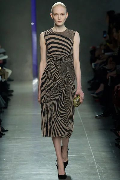Look 37